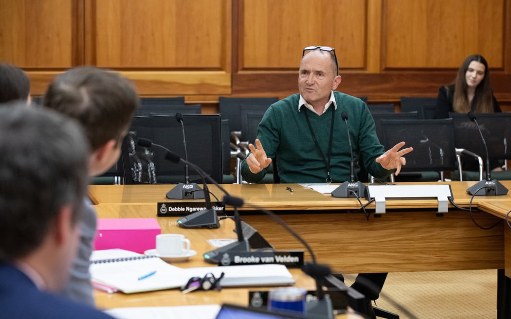 Journalist Phil Smith, from RNZ's The House makes a submission to Parliament's Standing Orders Committee.