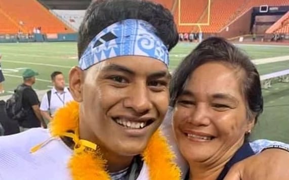 Samoa's Belford Viali with his mother, Frances Viali, after the match.