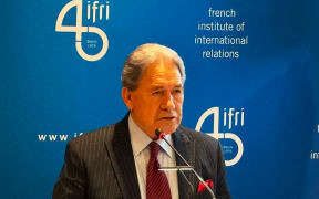 Winston Peters speaks at the Institut Français des Relations Internationales (IFRI) on 26 November 2024, Paris – PHOTO IFRI