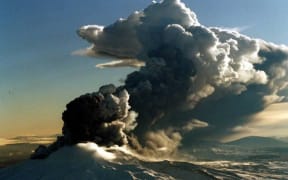 Mount Ruapehu on New Zealand's North Island erupted 17 June 1996, sending a thick cloud of ash 10 kilometres into the atmosphere.