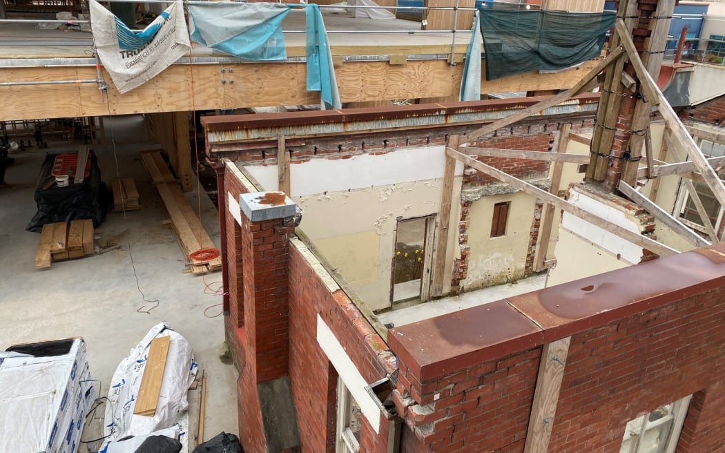 The historic Pioneer Hall is carefully being absorbed into Ashburton’s new library and civic building, Te Pātaka a kā Tuhituhi and Te Waharoa a Hine Paaka.