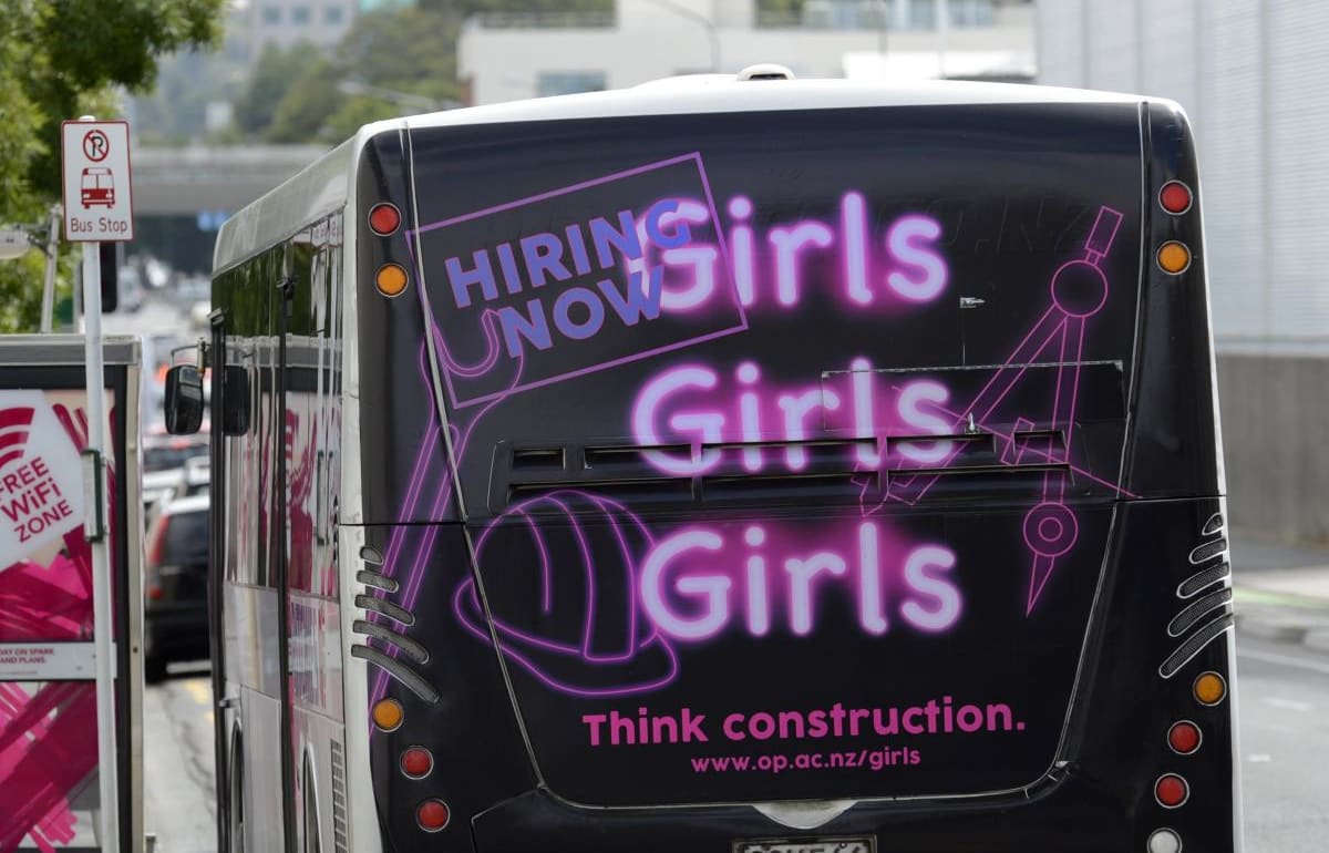 An advertisement Otago Polytechnic has put on buses to draw women’s attention to a career in construction.