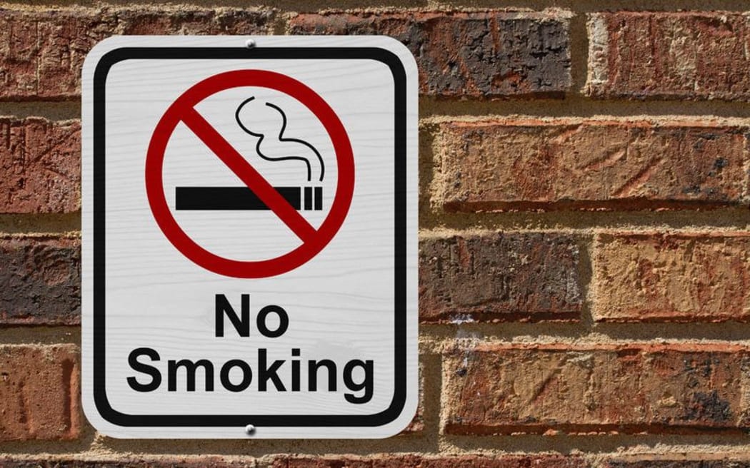 no smoking sign