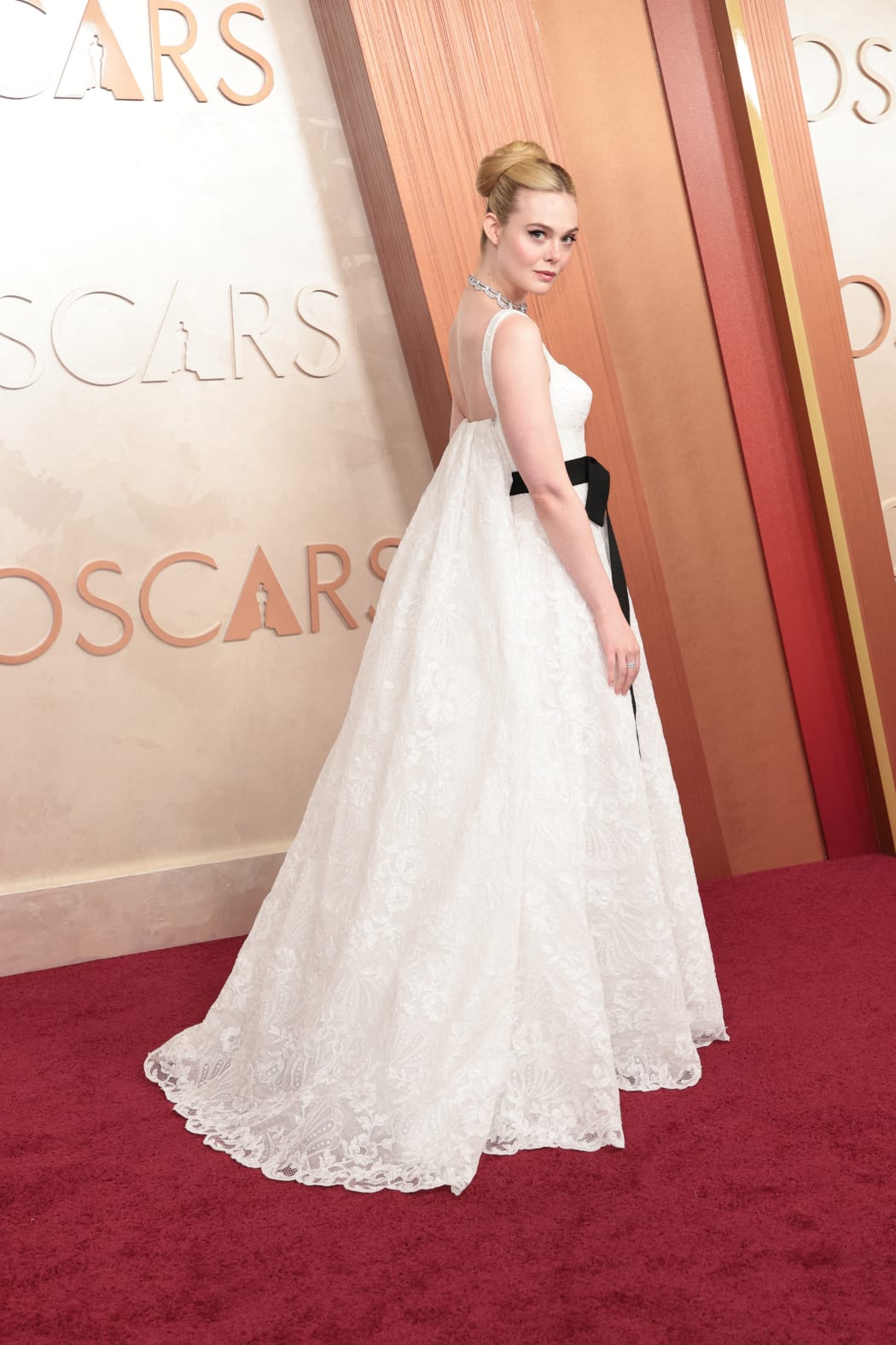 HOLLYWOOD, CALIFORNIA - MARCH 02: Elle Fanning attends the 97th Annual Oscars at Dolby Theatre on March 02, 2025 in Hollywood, California.   Monica Schipper/Getty Images/AFP (Photo by Monica Schipper / GETTY IMAGES NORTH AMERICA / Getty Images via AFP)