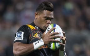 Seta Tamanivalu kisses the ball as he heads to the tryline to score in the opening minute at Yarrow Stadium, New Plymouth, Friday, 29 April 2016. Copyright photo: John Cowpland / www.photosport.nz