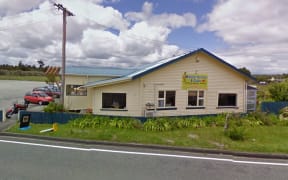 Junction Cafe and Honey Centre on the Taramakau Highway.