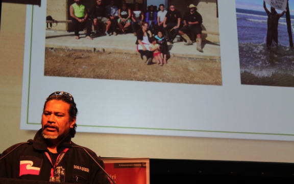 Rueben Taipari is an advocate of Whare Uku and has lived in one for ten years.