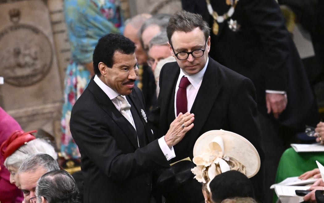 US pop star Lionel Richie arrives at Westminster Abbey in central London on May 6, 2023, ahead of the coronations of Britain's King Charles III and Britain's Camilla, Queen Consort. - The set-piece coronation is the first in Britain in 70 years, and only the second in history to be televised. Charles will be the 40th reigning monarch to be crowned at the central London church since King William I in 1066. Outside the UK, he is also king of 14 other Commonwealth countries, including Australia, Canada and New Zealand. Camilla, his second wife, will be crowned queen alongside him, and be known as Queen Camilla after the ceremony. (Photo by Gareth Cattermole / POOL / AFP)