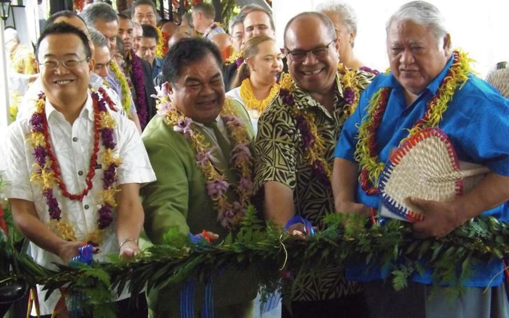 Japan's Ambassador to Samoa H.E. Maugaoleatuolo Shinya Aoki, Rev Nuuausala, Aupito William Sio, Tuilaepa Aiono Sailele Malielegaoi.