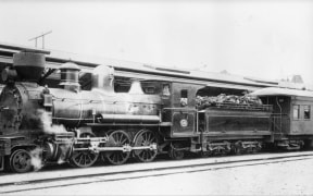 New Zealand Rail's V-Class locomotives in 1885.