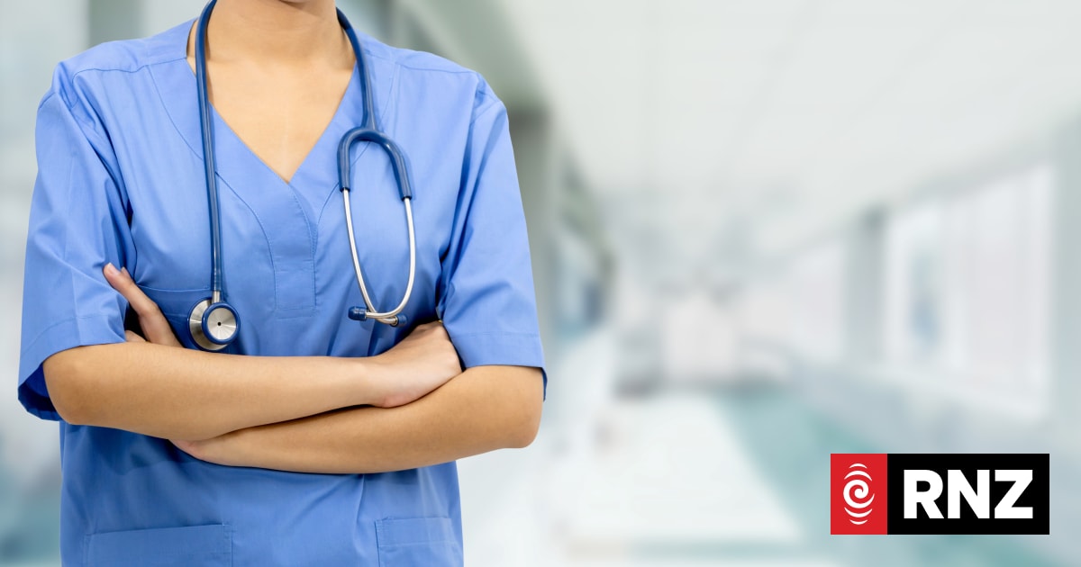 Health workers should accept proposed collective agreement - union