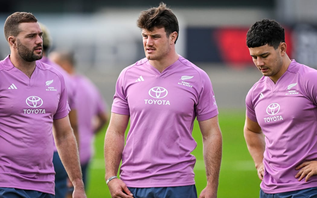Zach Gallagher (C) during Maori All Blacks training.
