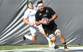 Luke Jacobson scores a try.
New Zealand All Blacks v USA in the 1874 Cup Rugby Union Test match. FedEx Field in Washington DC, USA. Saturday 23 October 2021. © Mandatory photo credit: Greg Fiume / www.photosport.nz