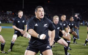 9 August 2003, International Rugby Union, Phillips Tri-Nations, New Zealand v South Africa, Carissbrook, Dunedin, New Zealand.Kees Meeuws performs the haka.All Blacks won 19-11.Pic: Photosport