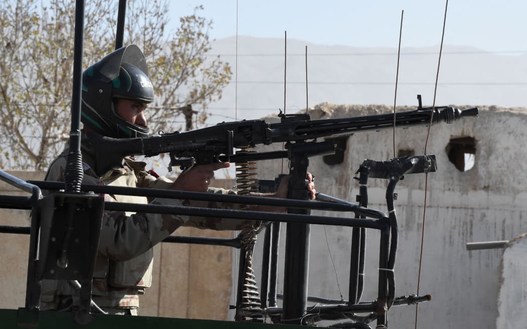 A Pakistani Frontier Police constable on guard (file photo), 2016.