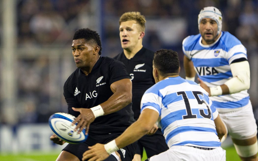 Waisake Naholo in action against the Pumas