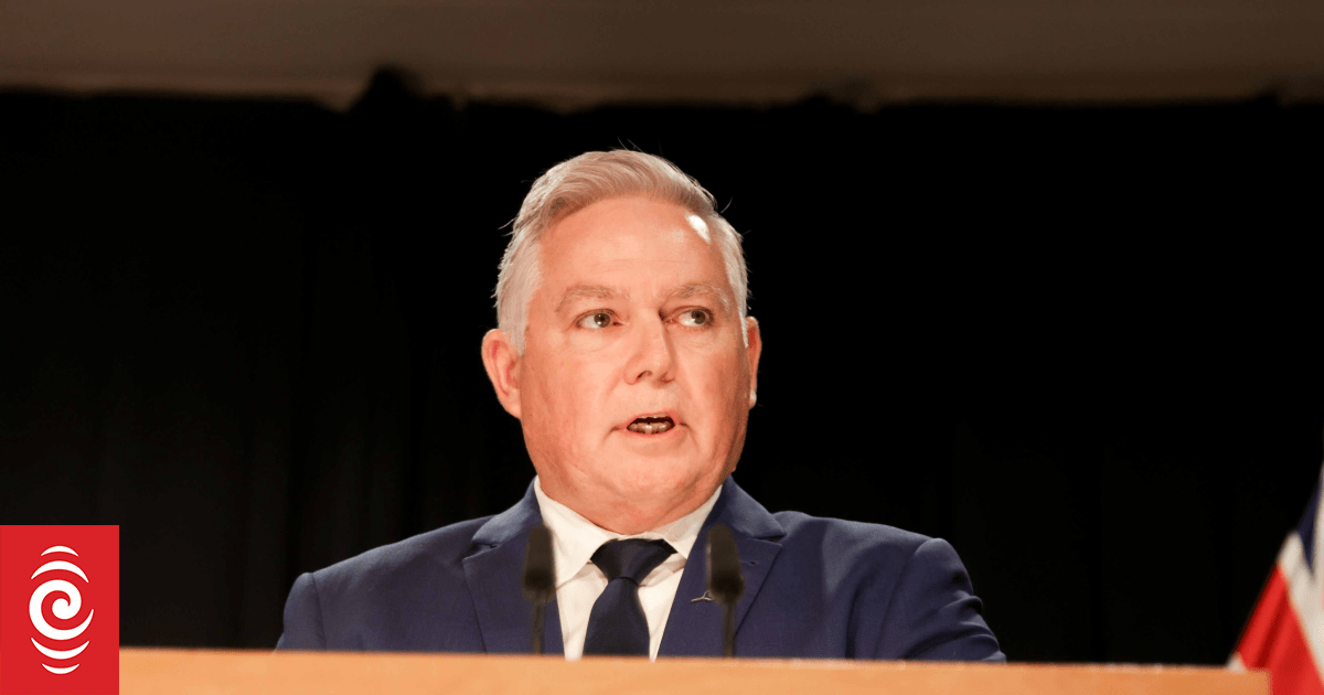 Bill to give police new powers to move and detain introduced