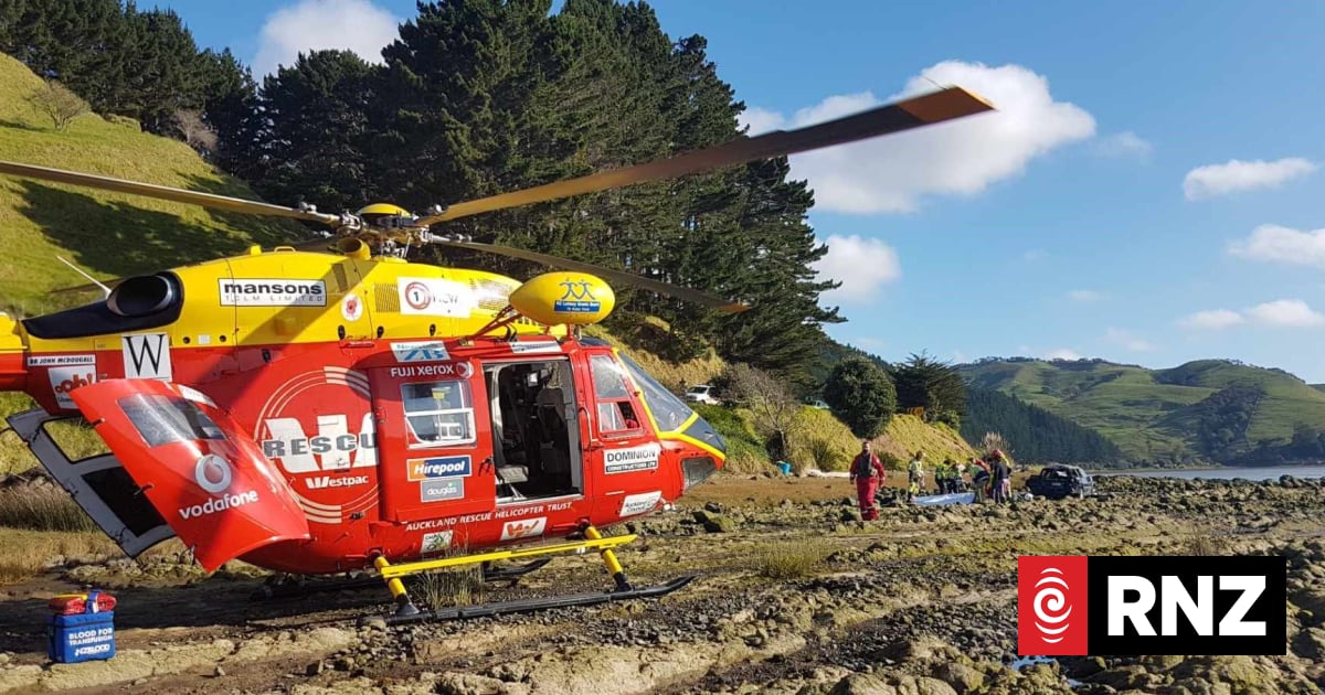 Teen thrown from car as it rolls down bank | RNZ