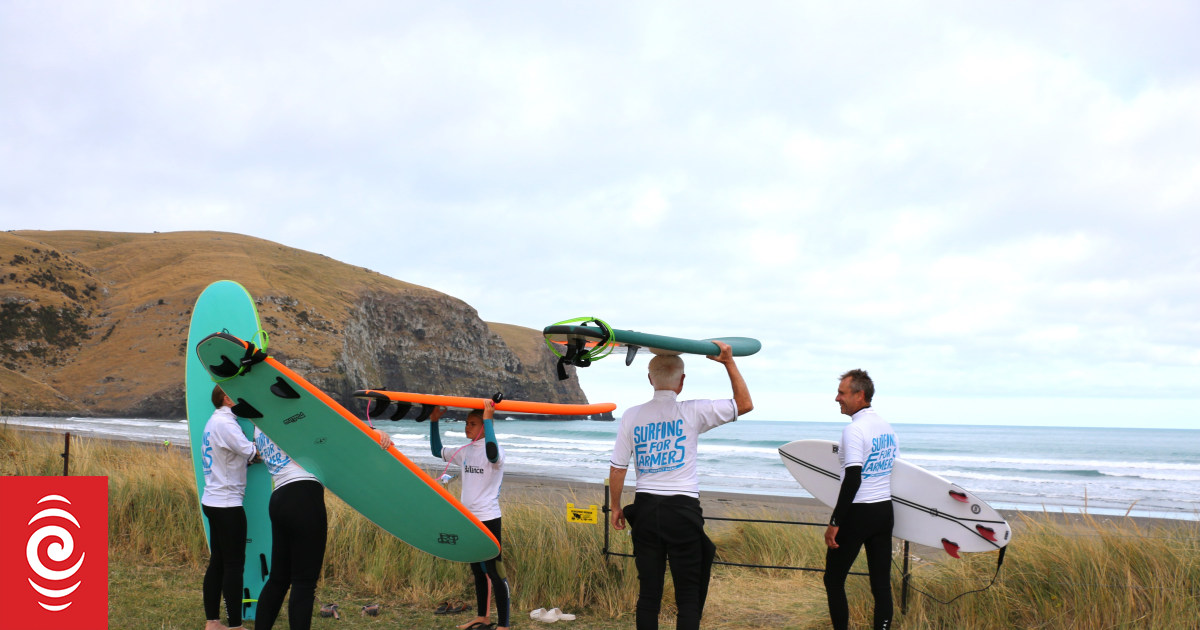 'Give us a break!' say surfing farmers - Vimarsana News