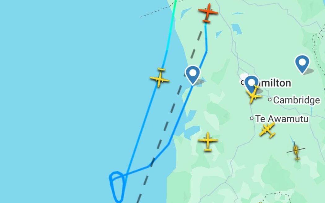 Flight NZ5043 is going back to Auckland