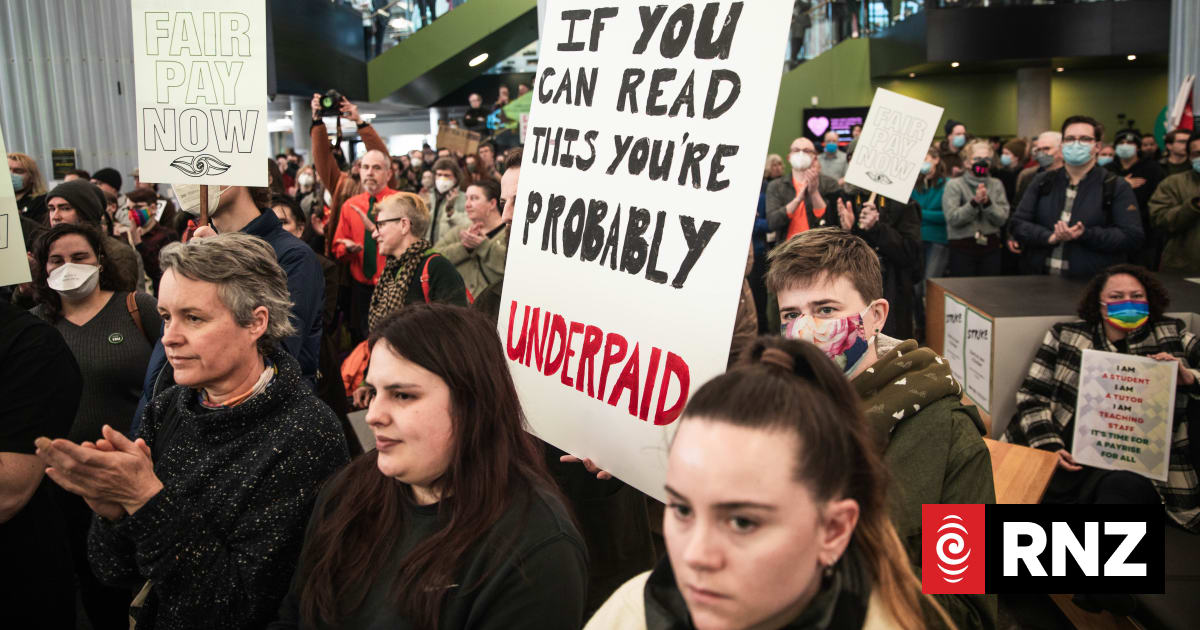 Staff at four universities set to strike over pay | RNZ