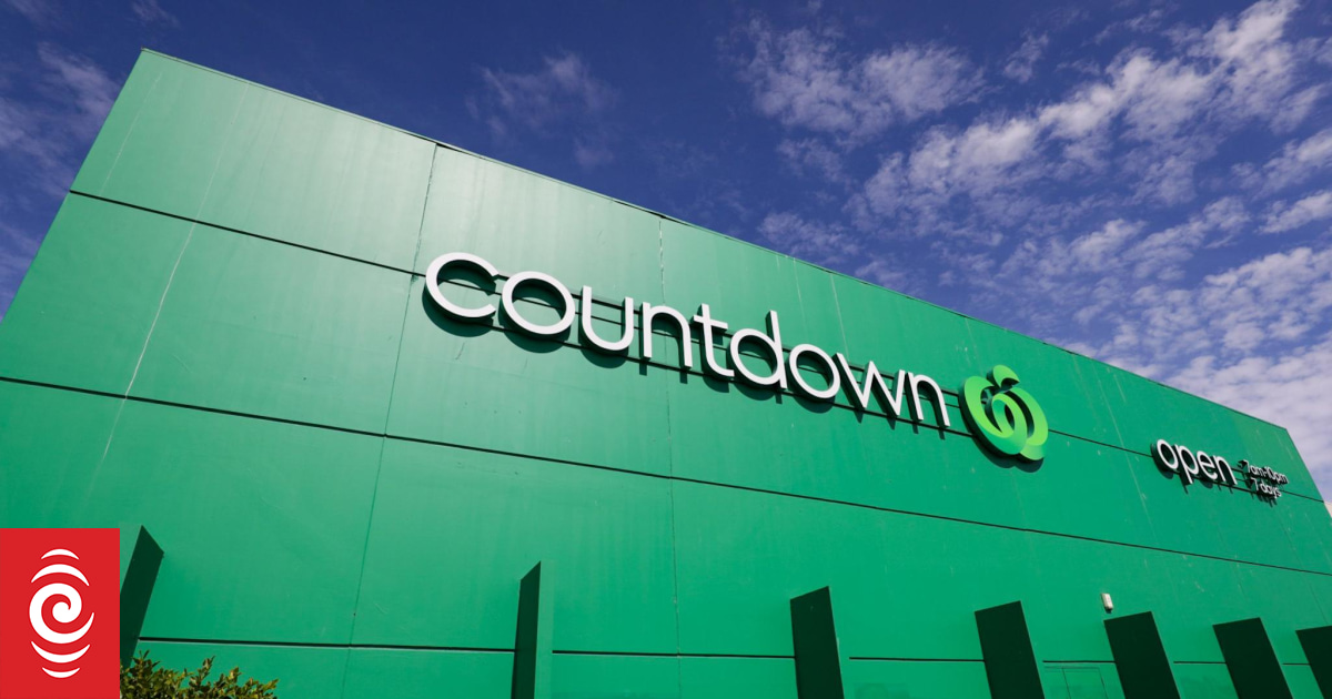 Woolworths NZ apologises for pests at its stores - Vimarsana News