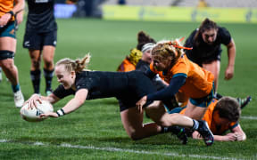 Kendra Cocksedge of the Black Ferns scores a try in the Laurie O'Reilly Cup rugby match against Australia, Orangetheory Stadium, Christchurch, New Zealand, 20 August 2022.