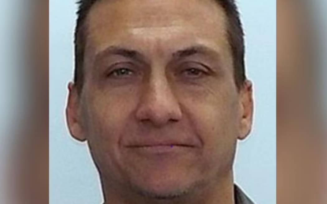 Dezi Freeman's path from an 'unemployable' sovereign citizen to Porepunkah police shooter | RNZ News