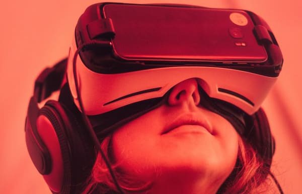 VR