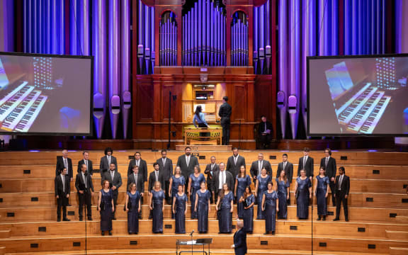 Auckland Town Hall Organ Trust & The Graduate Choir New Zealand