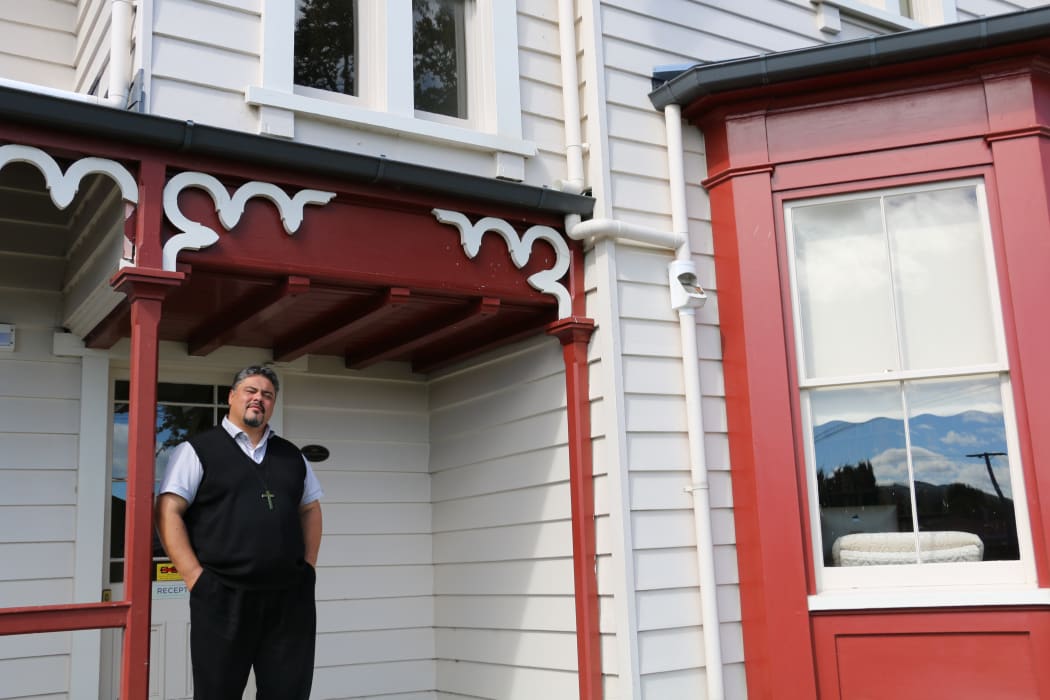 Te Rau Kahikatea house was built in 1876 by Williams Family. It was the training college for many māori Ministers from 1882 - 1922.