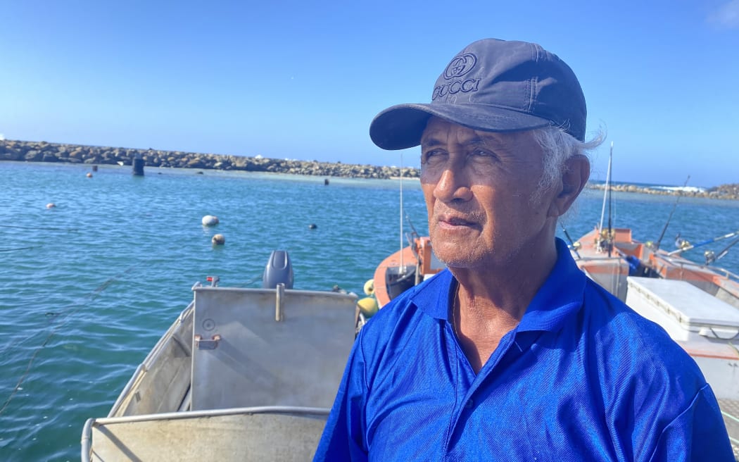 Papa Ina Kaikura, frustrated over decline in fish in his moana.
