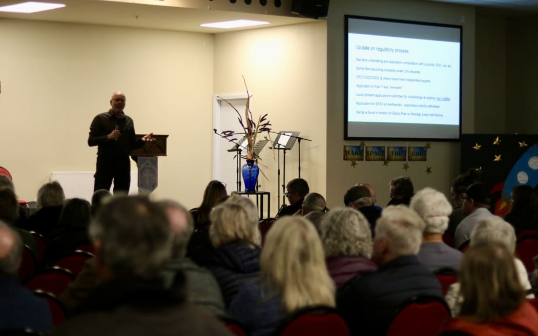 Sustainable Tarras member Rob van der Mark accused Santana Minerals of lacking transparency.