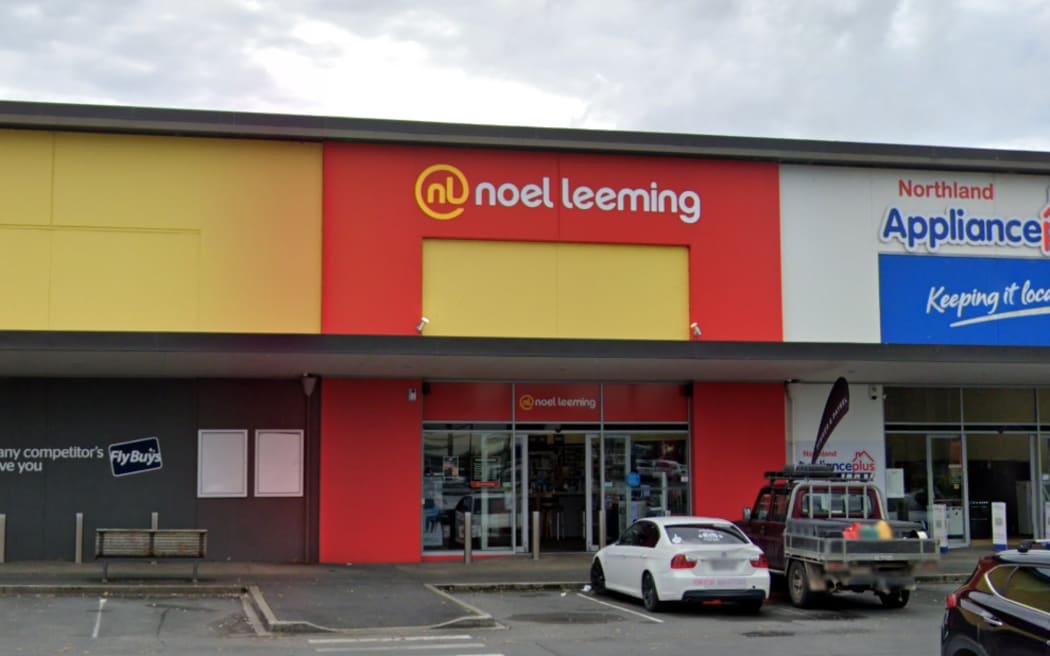 A group of men armed with a gun and an axe charged into the Noel Leeming store on 4 August and stole a number of items.