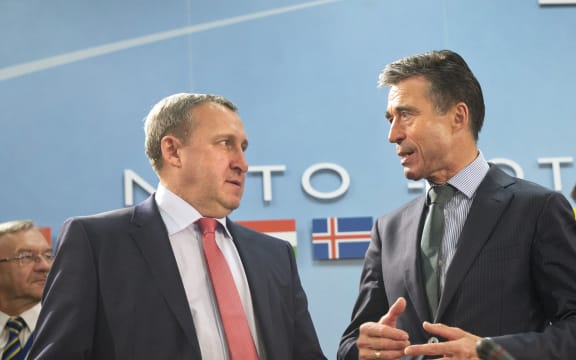 Foreign Minister Andriy Deshchytsia with NATO Secretary General Anders Fogh Rasmussen in Brussels, on 1 April.