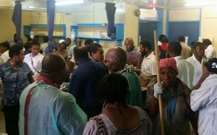 Goroka Hospital is reported to have treated dozens of injured people from the student fighting.