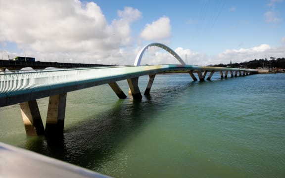 Ngā Hau Māngere - the newly built Māngere Bridge.