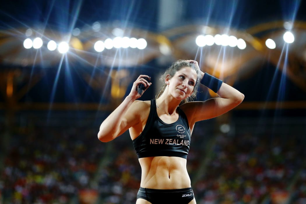 Eliza McCartney of New Zealand wins silver at the Women's Pole Vault Final.