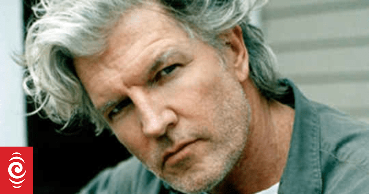 Tim Finn: from the Enz to the Opera