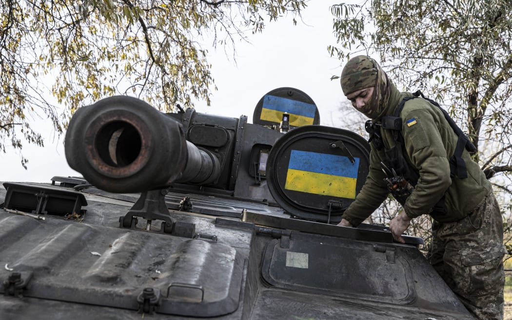 KHERSON OBLAST, UKRAINE - NOVEMBER 05: A view of the artillery batteries of the Ukrainian army deployed on the Kherson front to support to the Ukrainian army as Russia-Ukraine war continues in Kherson Oblast, Ukraine on November 05, 2022. Metin Aktas / Anadolu Agency (Photo by Metin Aktas / ANADOLU AGENCY / Anadolu Agency via AFP)