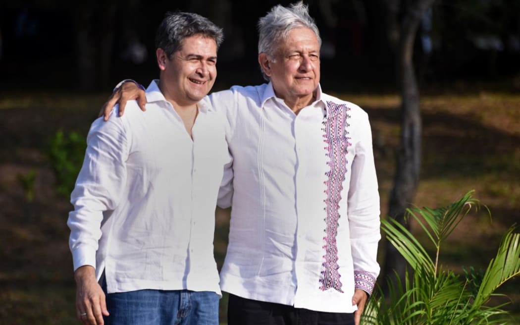 Honduran President Juan Orlando Hernandez and his Mexican counterpart Andres Manuel Lopez Obrador.