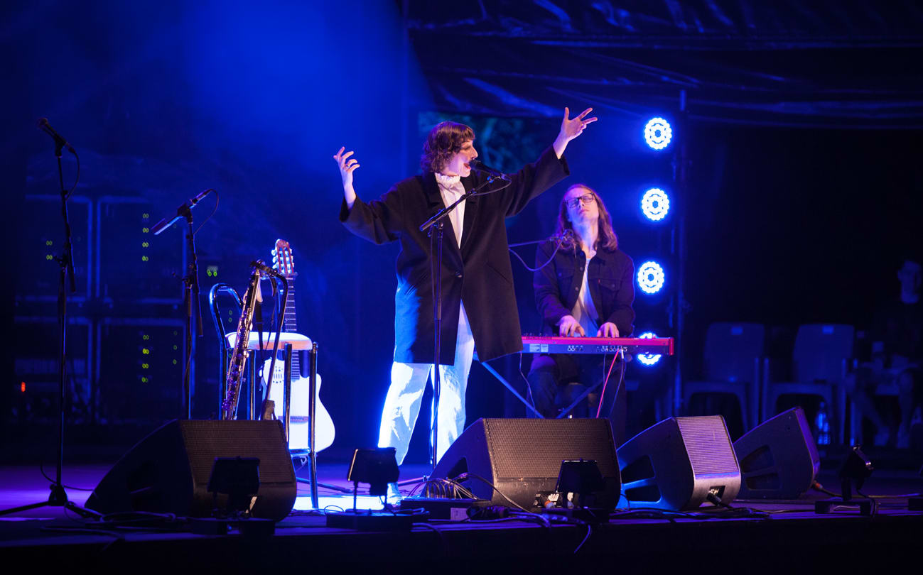 Aldous Harding at WOMAD 2018