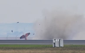 A plane has crashed on the first public day of the Australian International Airshow.