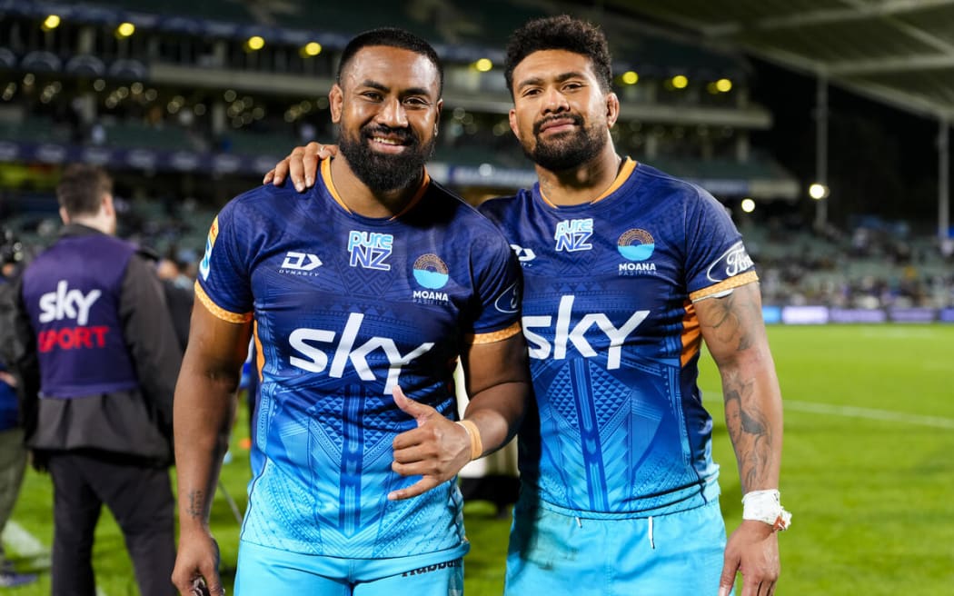 Ardie and Julian Savea.