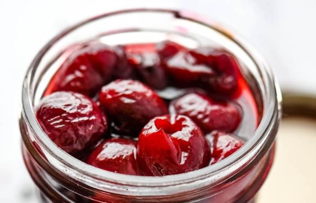 Spiced cherries