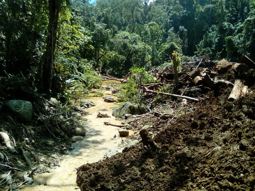 There were reports from inspections carried out on site by Solomon Water of possible sources of the turbidity (dirty water) at Kongulai Water Source.