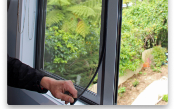 Most modern fly screens on windows are magnetic.
