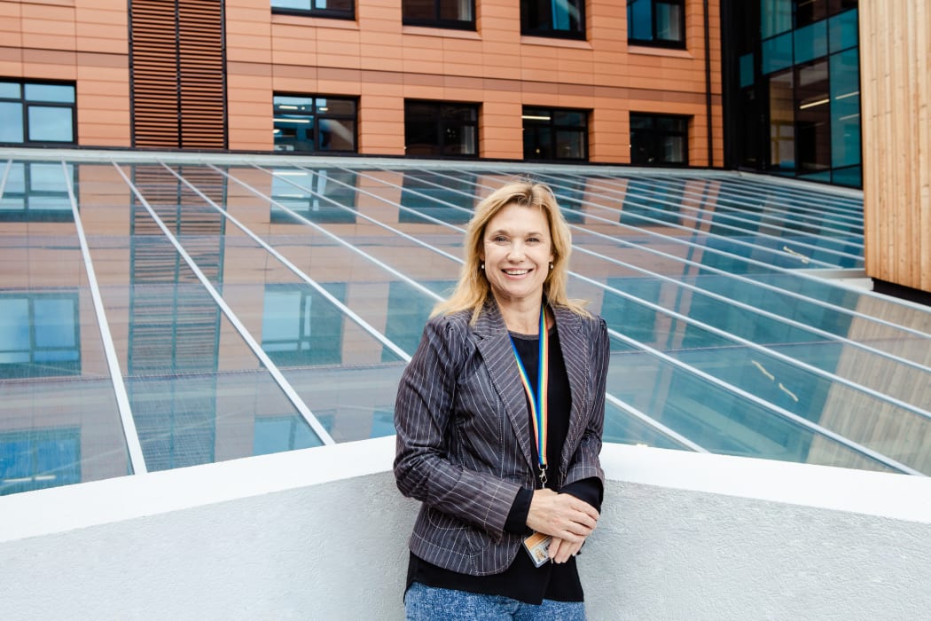 Dr Tracy Clelland