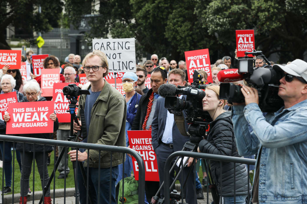 Lunchtime Protestors against the End of Life Choice Bill