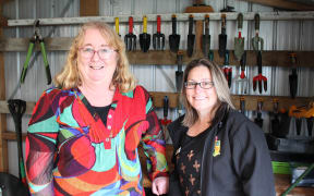 Hilary Johnson (L) and Carolyn Pentecost